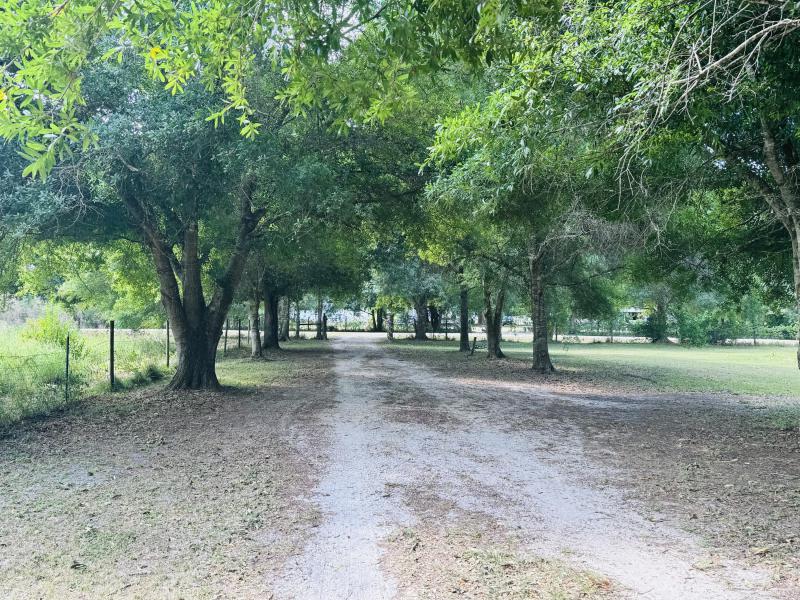  Commercial & Industrial Land Images 