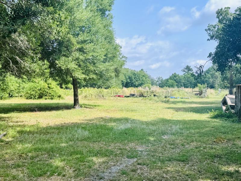  Commercial & Industrial Land Images 