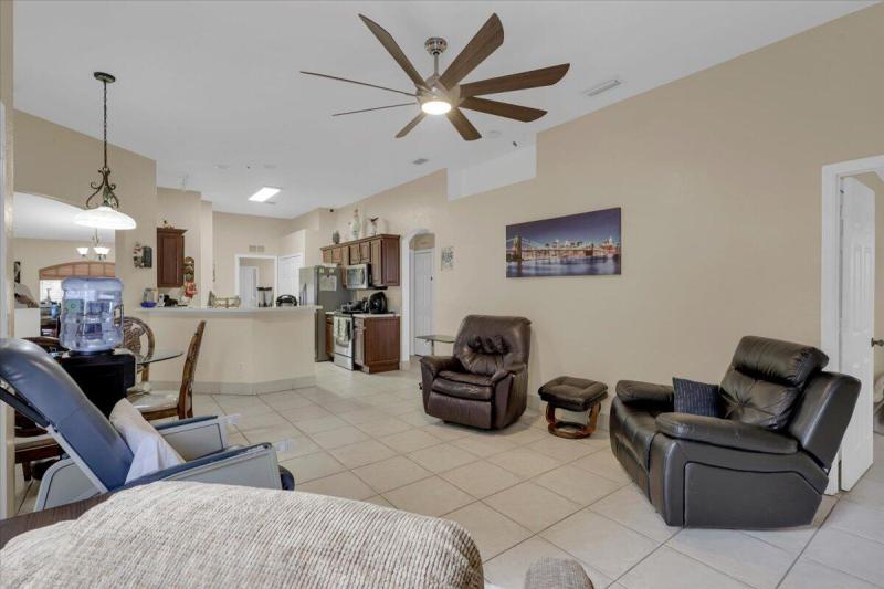 Business Opportunities Photos