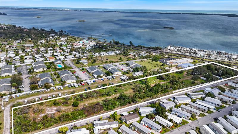  Commercial & Industrial Land Images 