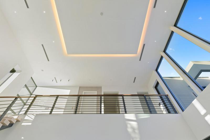  Single Family Homes Photo 16:  Lauderdale By The Sea,  FL 33062