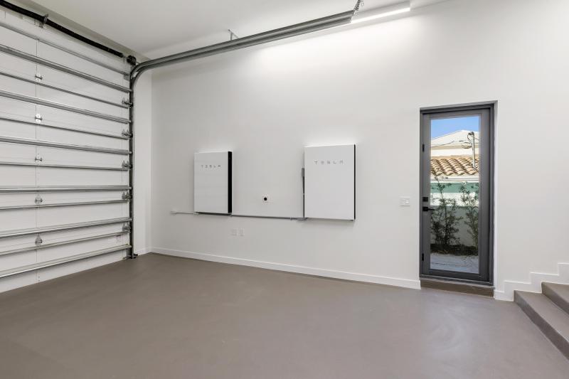  Single Family Homes Photo 25:  Lauderdale By The Sea,  FL 33062