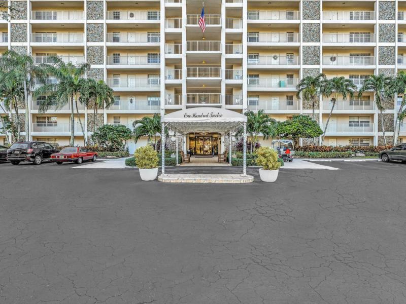  Condo & Townhome Photos