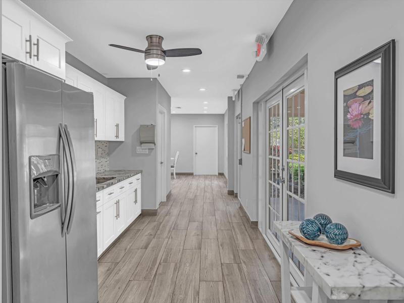  Condo & Townhome Photos