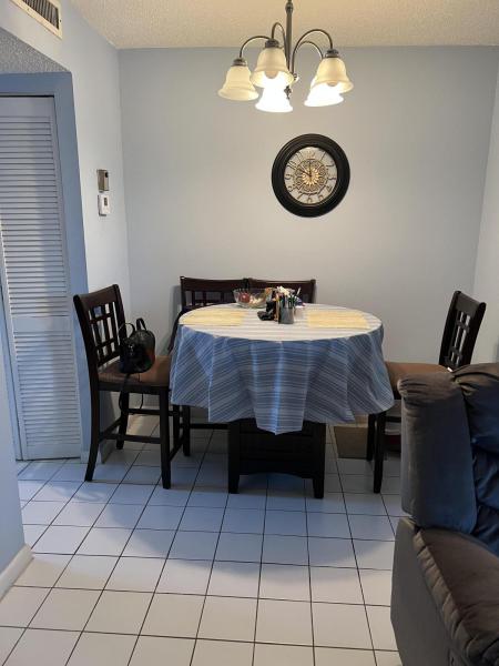  Condo & Townhome Photos
