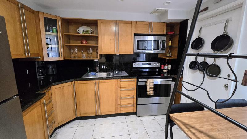  Condo & Townhome Photos