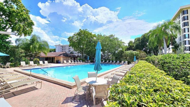  Condo & Townhome Photos