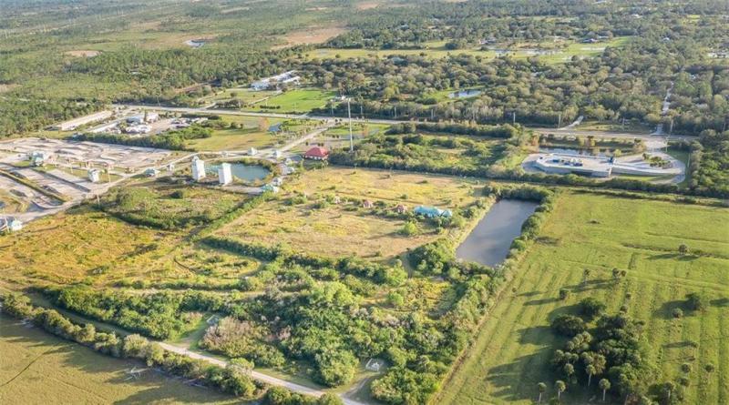  Commercial & Industrial Land Images 