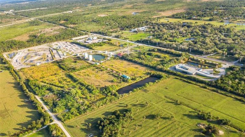  Commercial & Industrial Land Images 