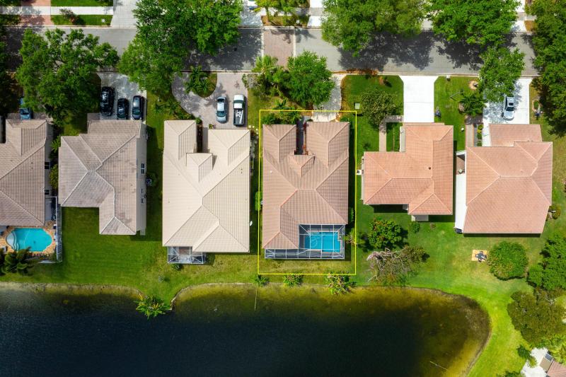  Single Family Homes Photo 32:  Coconut Creek,  FL 33073