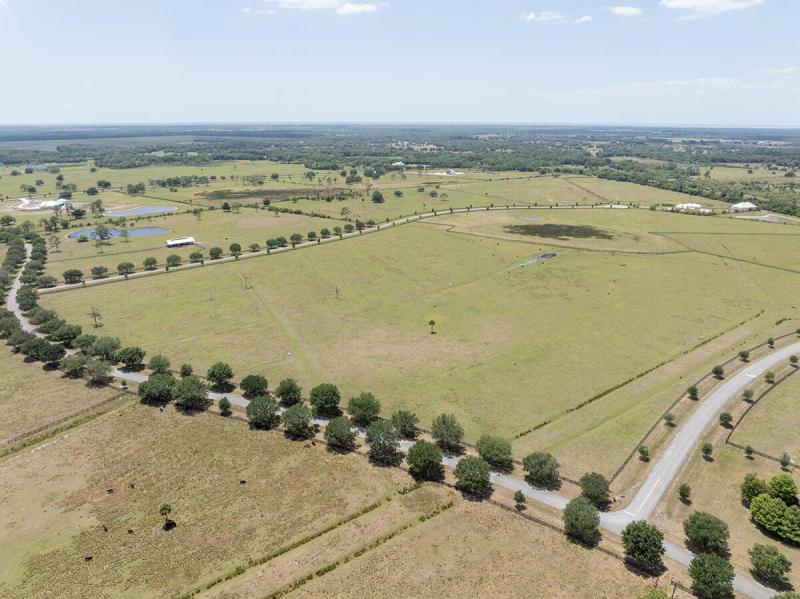  Commercial & Industrial Land Images 