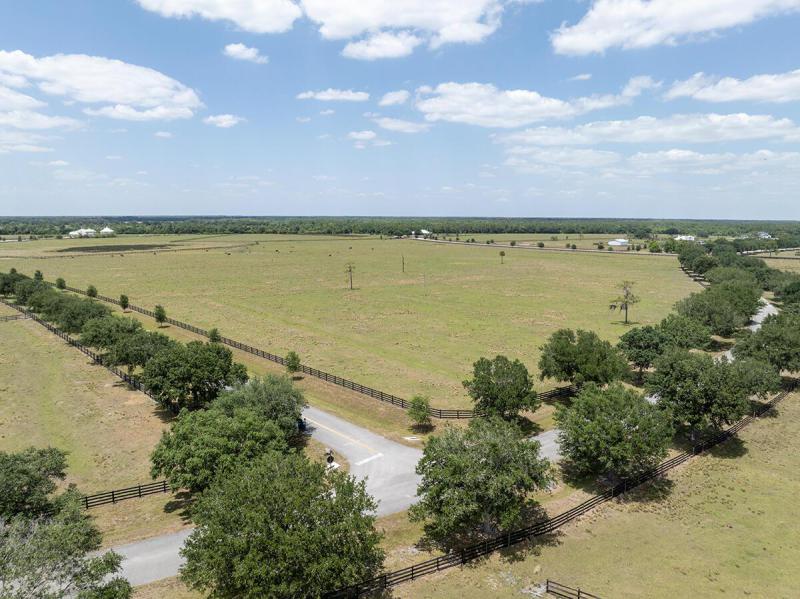  Commercial & Industrial Land Images 