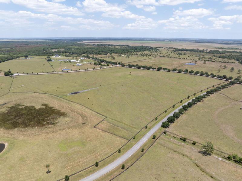  Commercial & Industrial Land Images 