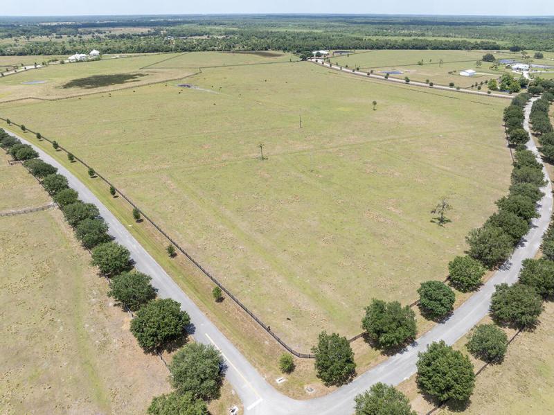  Commercial & Industrial Land Images 