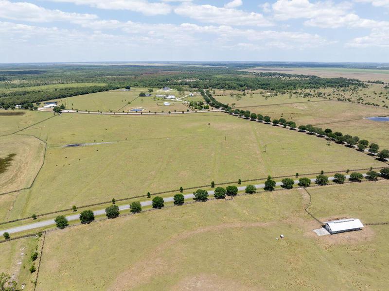  Commercial & Industrial Land Images 