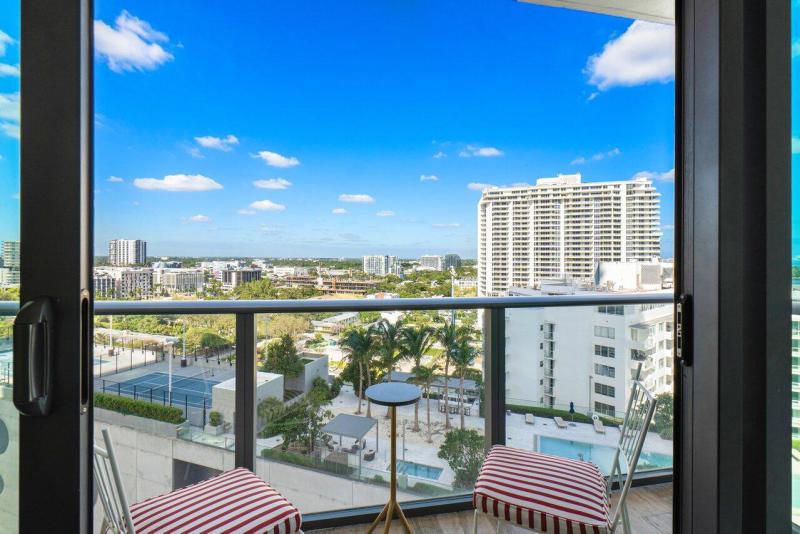  Condo & Townhome Photos