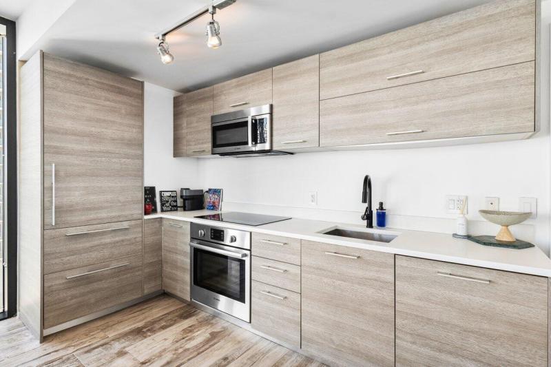  Condo & Townhome Photos