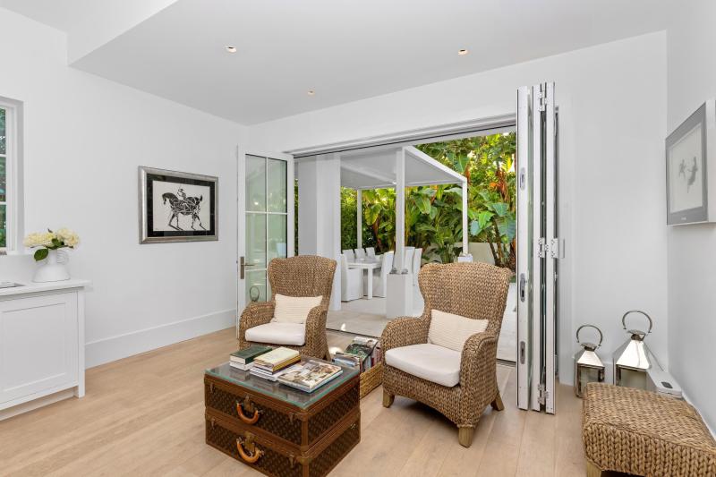  Single Family Homes Photo 19:  Palm Beach,  FL 33480
