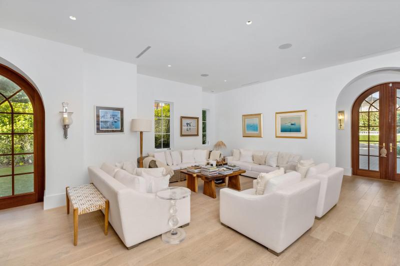  Single Family Homes Photo 4:  Palm Beach,  FL 33480