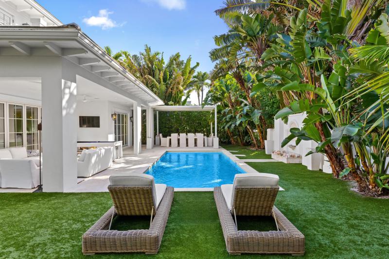  Single Family Homes Photo 51:  Palm Beach,  FL 33480