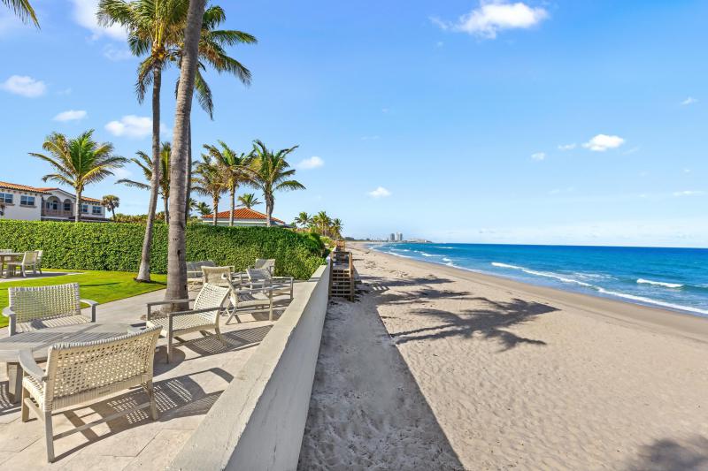  Single Family Homes Photo 59:  Palm Beach,  FL 33480