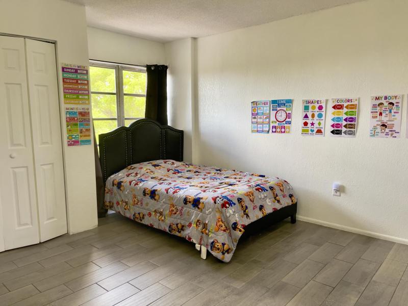  Condo & Townhome Photos