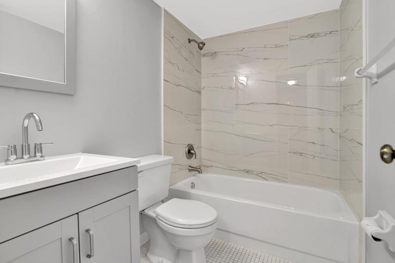  Condo & Townhome Photos