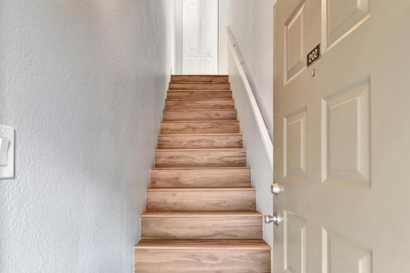  Condo & Townhome Photos