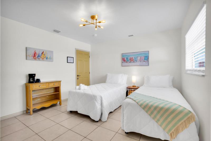 Duplex, Triplex and Fourplex Images