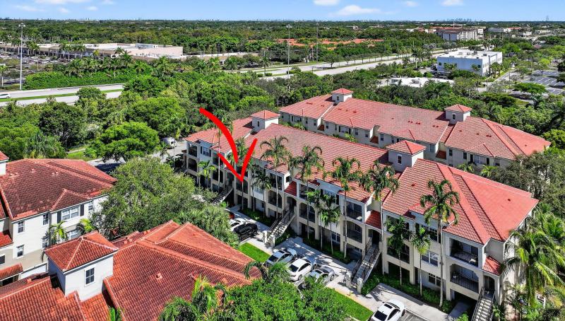  Condo & Townhome Photos