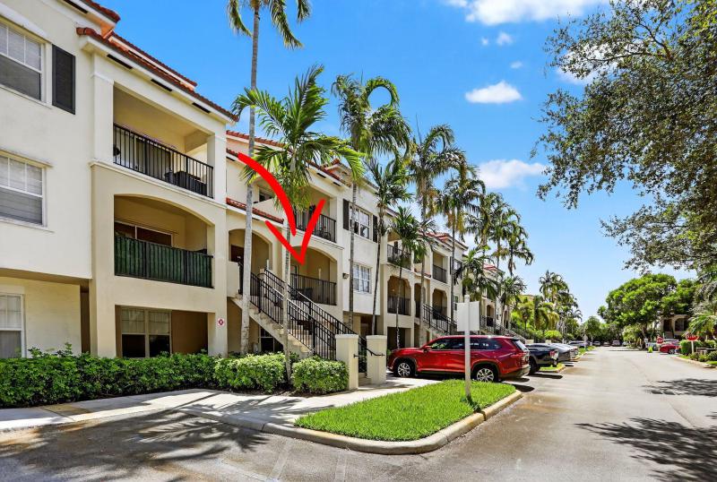  Condo & Townhome Photos