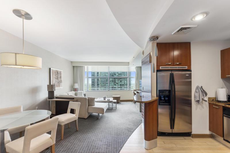  Condo & Townhome Photos
