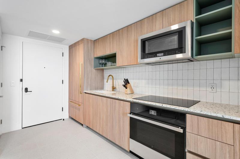  Condo & Townhome Photos