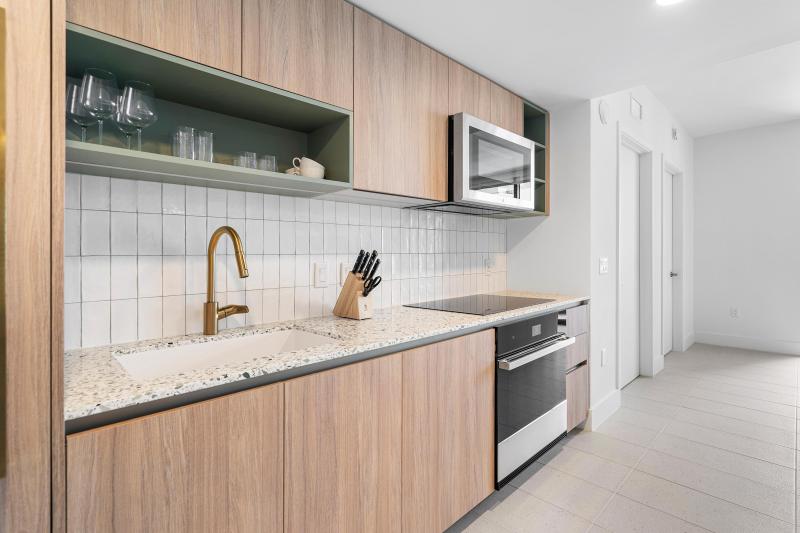  Condo & Townhome Photos