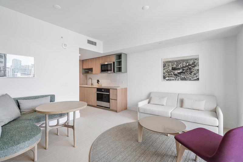  Condo & Townhome Photos