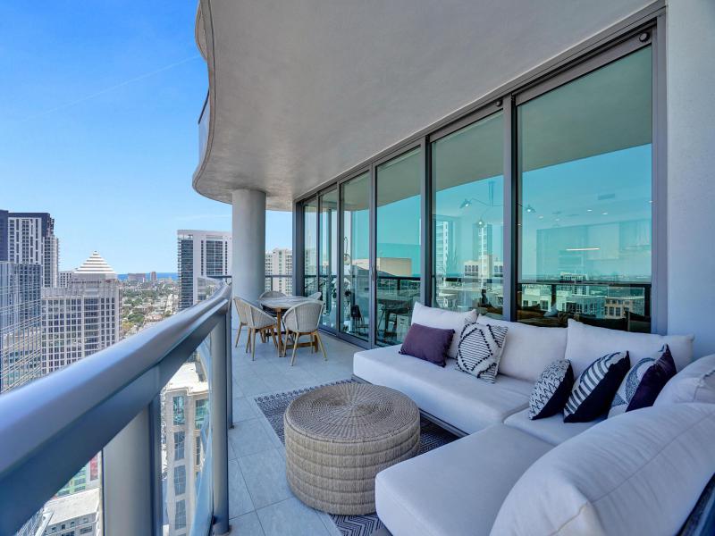  Condo & Townhome Photos