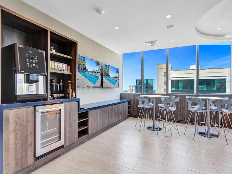  Condo & Townhome Photos