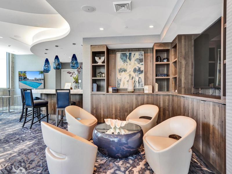  Condo & Townhome Photos