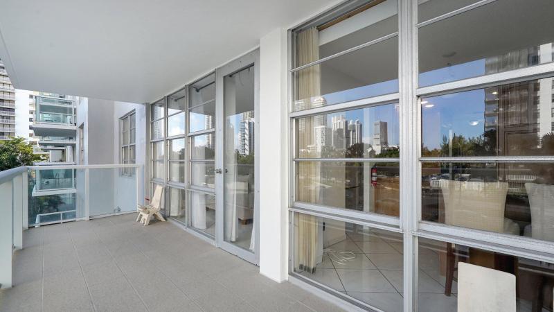  Condo & Townhome Photos