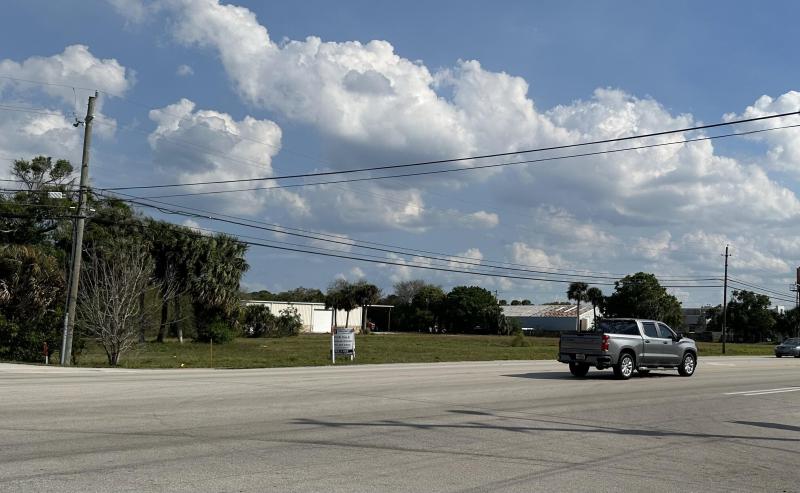  Commercial & Industrial Land Images 