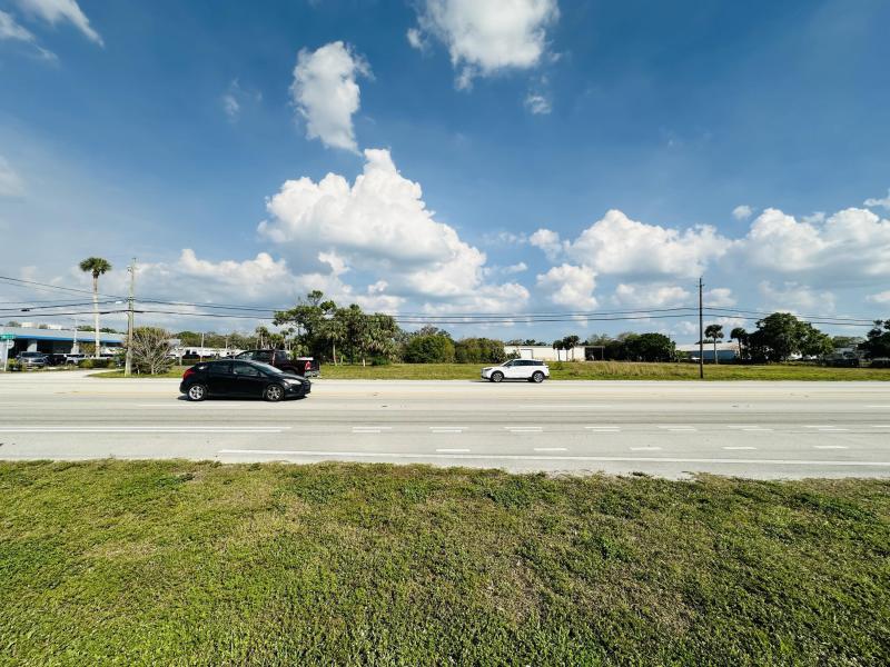  Commercial & Industrial Land Images 