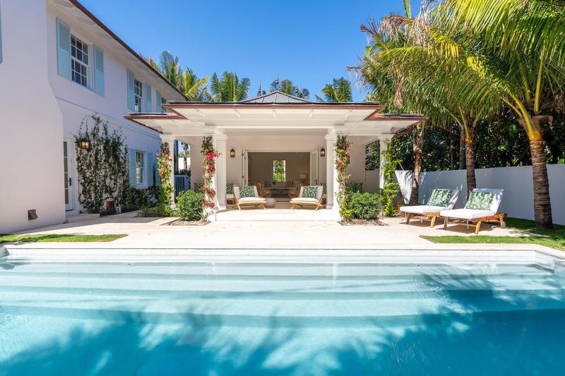  Single Family Homes Photo 10:  Palm Beach,  FL 33480