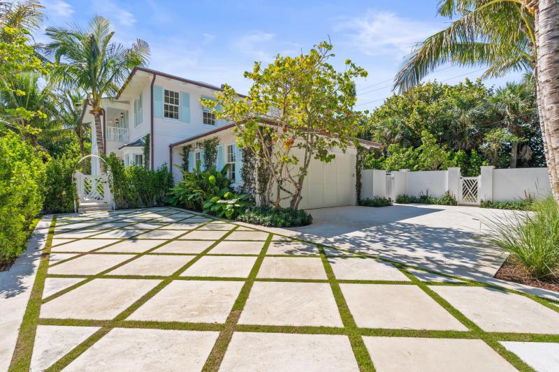  Single Family Homes Photo 24:  Palm Beach,  FL 33480