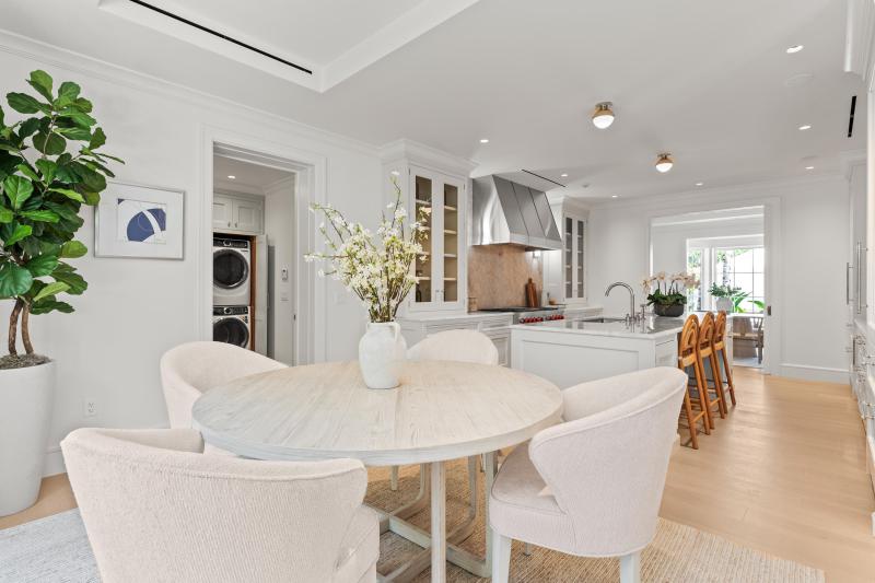  Single Family Homes Photo 5:  Palm Beach,  FL 33480