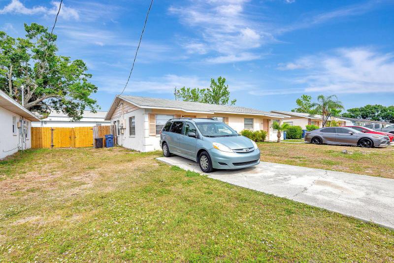 Duplex, Triplex and Fourplex Images