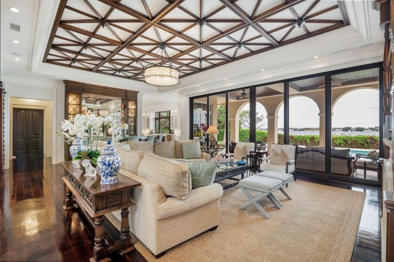  Single Family Homes Photo 11:  West Palm Beach,  FL 33405