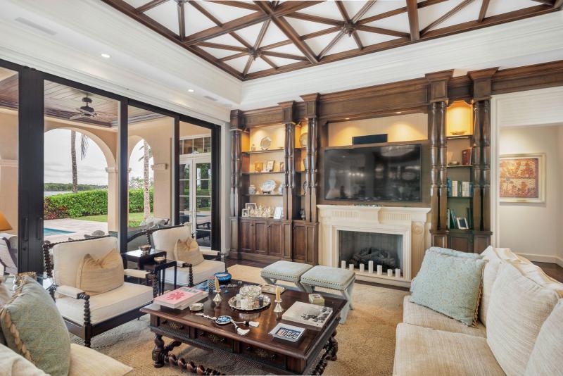  Single Family Homes Photo 13:  West Palm Beach,  FL 33405