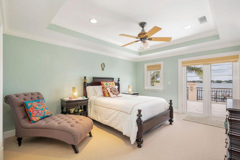  Single Family Homes Photo 44:  West Palm Beach,  FL 33405