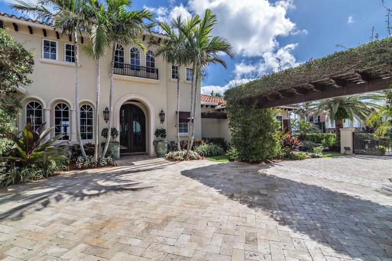  Single Family Homes Photo 5:  West Palm Beach,  FL 33405
