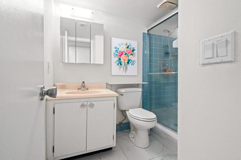  Condo & Townhome Photos
